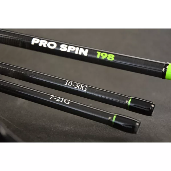 Wizard Pro Spin 2,40m 10-30/15-40gr Canne à spinning 1+2 pièces