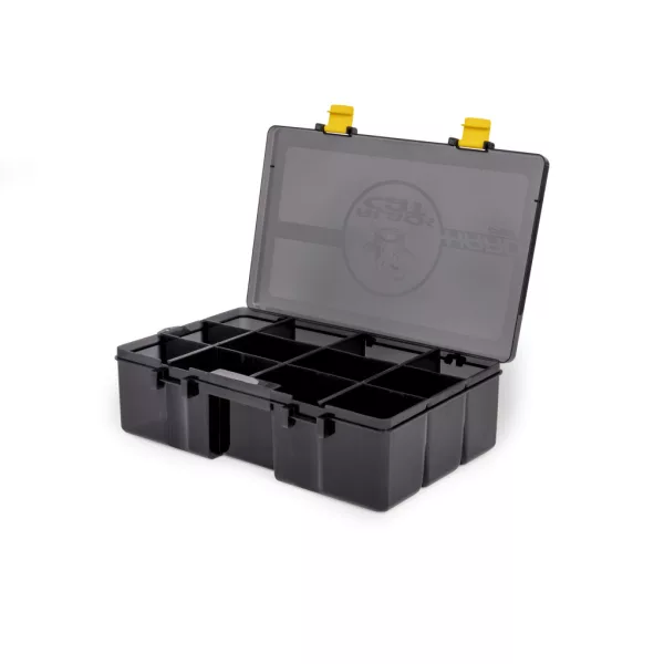 Black Cat Hard Case Multi Tackle Box L Szerelékes Doboz 35,5x22x8cm