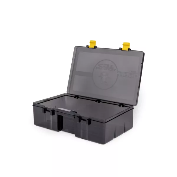 Black Cat Hard Case Tackle Box L Szerelékes Doboz 35,5x22x5cm