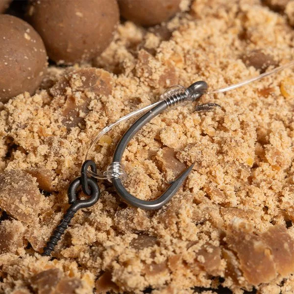 Nash Fluorocarbon D-Rig 4 Hameçon monté sans ardillon et avec œillet